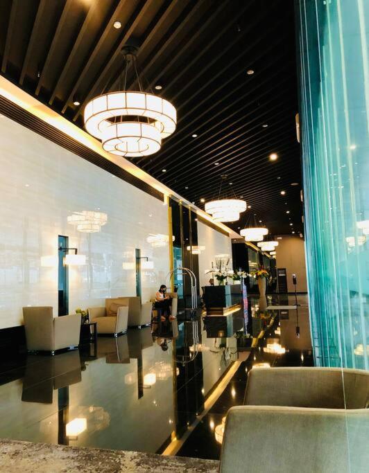 Air Residence 1Br With Balcony Free Netflix And Disney Plus Manila Zewnętrze zdjęcie