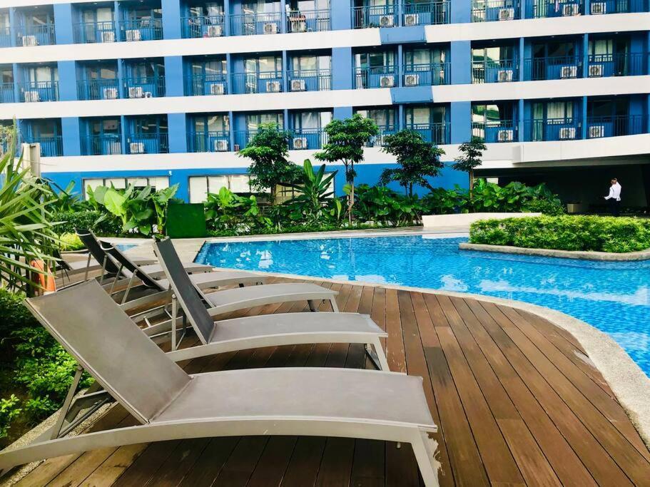 Air Residence 1Br With Balcony Free Netflix And Disney Plus Manila Zewnętrze zdjęcie